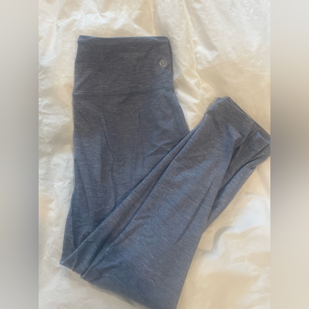 Super soft Lululemon capri leggings